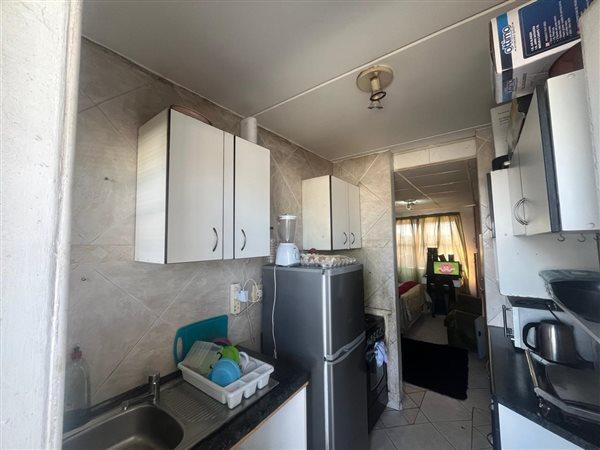 1 Bedroom Property for Sale in Richmond Estate Western Cape